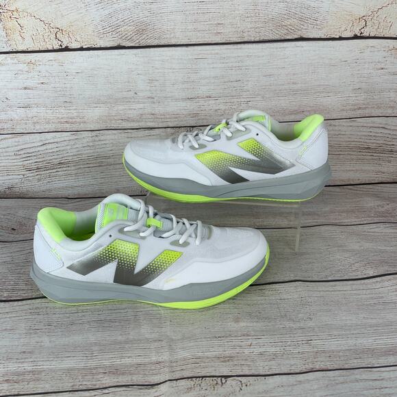 New Balance 796 V2 Womens Sz 9B Pickleball Tennis Shoes Hard Court White Lime Gr - Picture 1 of 9